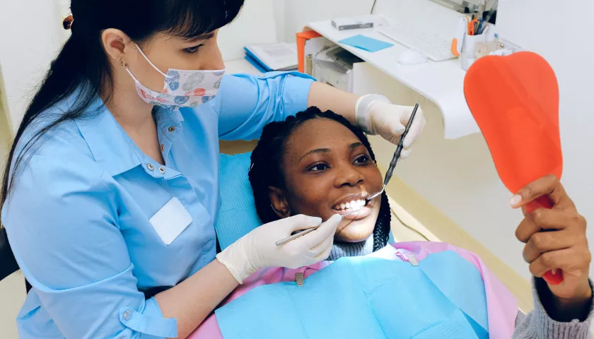Dentista e paziente 